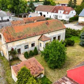 Prodej domu k rekonstrukci s potenciálem bydlení i podnikání -  Pernarec, okr. Plzeň- sever / 19527212