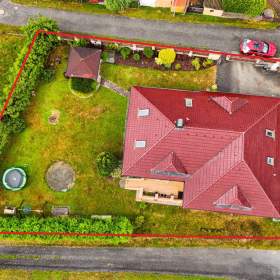 Foto inzerátu Prostorný rodinný dům 6+1 se zahradou a garáží - Kvíčovice