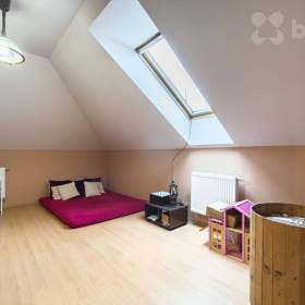 Foto inzerátu Prostorný rodinný dům 6+1 se zahradou a garáží - Kvíčovice