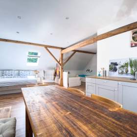 Foto inzerátu Prodej zavedeného penzionu pod hradem Houska - funkční provoz v atraktivní lokalitě