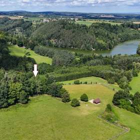 Foto inzerátu Prodej chaty o velikosti 38 m2 v lese s elektřinou