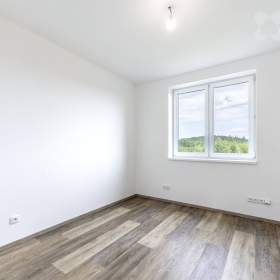 Foto inzerátu Rodinný dům 5+kk s garáží a zahradou - novostavba na pozemku 501 m², Hořovice