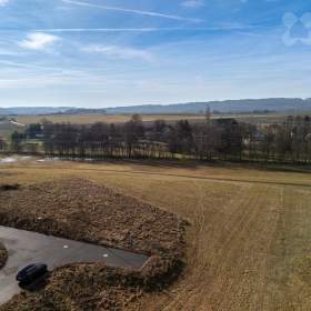 Foto inzerátu Pozemek se stavebním povolením na rodinný dům