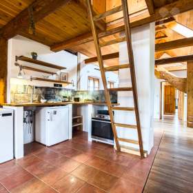 Foto inzerátu Veliny - poloroubenka - pozemek 4485m2