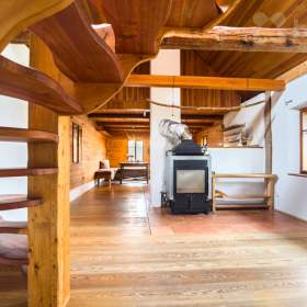 Foto inzerátu Veliny - poloroubenka - pozemek 4485m2