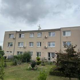 Prodej bytu 3+1, Vyšehněvice (okres Pardubice) / 19540410