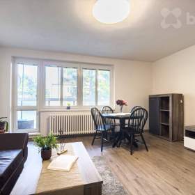 Foto inzerátu Prodej bytu 3+1/L, 75 m2, zahrada, parkování, Nučice, okr. Praha - západ