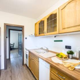 Foto inzerátu Prodej bytu 3+1/L, 75 m2, zahrada, parkování, Nučice, okr. Praha - západ