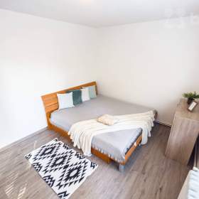 Foto inzerátu Prodej bytu 3+1/L, 75 m2, zahrada, parkování, Nučice, okr. Praha - západ