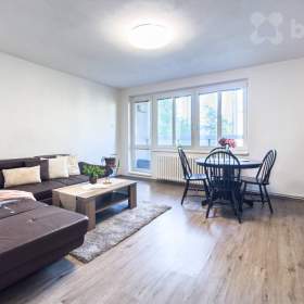 Foto inzerátu Prodej bytu 3+1/L, 75 m2, zahrada, parkování, Nučice, okr. Praha - západ