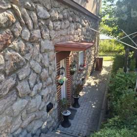 Foto inzerátu Prodej bytu 1+kk 37 m2 se zahrádkou v Loděnici