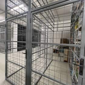 Fotka k inzerátu Pronájem sklepní kóje 4m2, ulice Arménská, Kladno -  Kročehlavy / 19659769