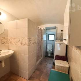 Foto inzerátu Prodej rodinného domu 310 m2 se stodolou 330m2 na pozemku 5 820 m2 v obci Valkeřice