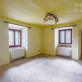 Foto inzerátu Rodinný domek se zahrádkou ve Volenicích