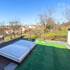 Foto inzerátu Prodej rodinného domu ve Šlapanicích u Brna - klidná lokalita, prostorné bydlení