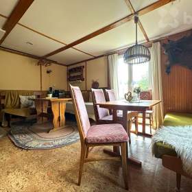 Foto inzerátu Prodej chaty - Horní Blatná, užitná plocha 72 m2, zahrada 1278 m2.