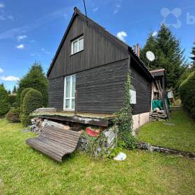 Foto inzerátu Prodej chaty - Horní Blatná, užitná plocha 72 m2, zahrada 1278 m2.