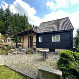 Foto inzerátu Prodej chaty - Horní Blatná, užitná plocha 72 m2, zahrada 1278 m2.