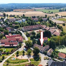 Foto inzerátu Prodej domu s pozemkem o 726 m2, dílnou a stodolou - Sulice, Praha-východ