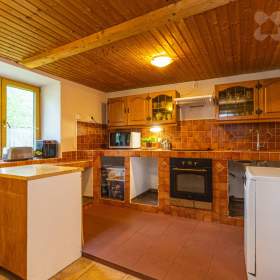 Foto inzerátu Prodej vesnického statku se dvěma domy 840 m2, pozemek 2253 m2,Byňov u Nových Hradů