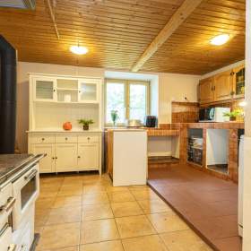 Foto inzerátu Prodej vesnického statku se dvěma domy 840 m2, pozemek 2253 m2,Byňov u Nových Hradů