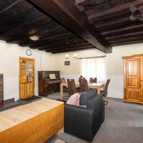 Foto inzerátu Prodej vesnického statku se dvěma domy 840 m2, pozemek 2253 m2,Byňov u Nových Hradů