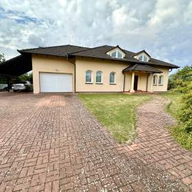 Fotka k inzerátu Prodej rodinného domu 6kk, 314 m2, zahrada 1385m2 -  Stolany u Chrudimi / 19608674