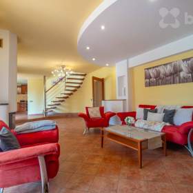 Foto inzerátu Prodej rodinného domu 6kk, 314 m2, zahrada 1385m2 - Stolany u Chrudimi