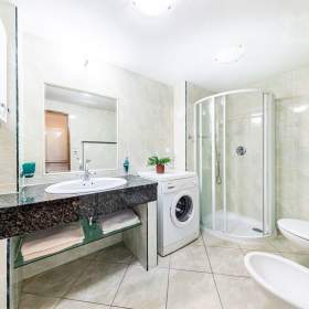 Foto inzerátu Na prodeji prostorný rodinný dům 6+1 v Českých Budějovicích