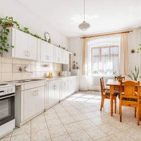 Foto inzerátu Prodej rodinného domu 6+1, Vilémov - Vinaře