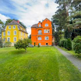 Foto inzerátu Prodej prostorné vily s čtyřmi byty ve vyhledávané části Františkových Lázní