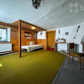 Foto inzerátu Prodej historické horské Chalupy Háj, Loučná pod Klínovcem, 220m zastavěná plocha, 1012m pozemek.