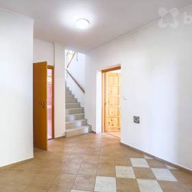 Foto inzerátu Rodinný dům 5+2 se zahradou, garáží a nebytovou jednotkou - Zlín, Prštné