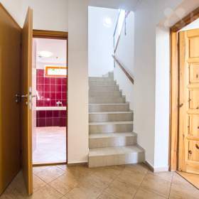 Foto inzerátu Rodinný dům 5+2 se zahradou, garáží a nebytovou jednotkou - Zlín, Prštné