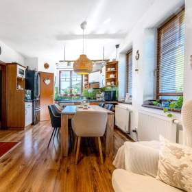 Foto inzerátu Krásná vilka 5+kk s bazénem, Poříčany