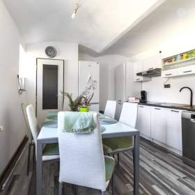 Foto inzerátu Prostorný dvougenerační dům s možností podnikání - Kraselov u Strakonic