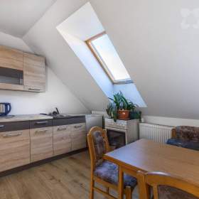 Foto inzerátu Prostorný dvougenerační dům s možností podnikání - Kraselov u Strakonic