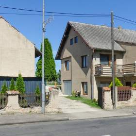 Prodej rodinného domu 160 m2, pozemek 945 m2 / 19599722
