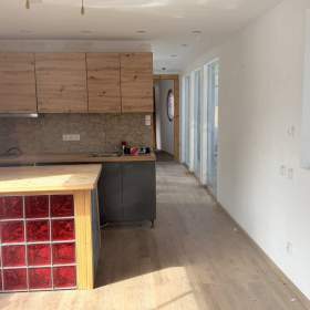 Foto inzerátu Patrový hausbót až 280 m2 v Praze 7 Holešovice, Sanderova