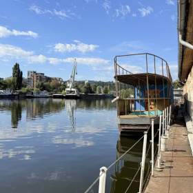 Foto inzerátu Patrový hausbót až 280 m2 v Praze 7 Holešovice, Sanderova