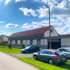 Foto inzerátu Pronájem bytu 4+kk (71m2) se zahradou v Zálší