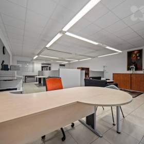 Foto inzerátu Prodej, rodinný dům s nebytovým prostorem, Svobodné Dvory, Hradec Králové