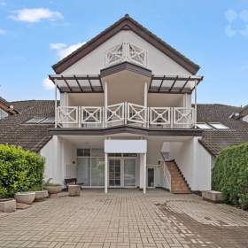 Foto inzerátu Prodej, rodinný dům s nebytovým prostorem, Svobodné Dvory, Hradec Králové