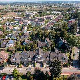 Foto inzerátu Prodej, rodinný dům s nebytovým prostorem, Svobodné Dvory, Hradec Králové
