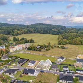 Foto inzerátu Prodej rodinného domu o zastavěné ploše 254 m² stojícího na pozemku o celkové výměře 808 m