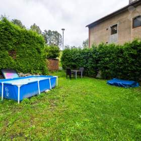 Foto inzerátu Prodej slunného bytu 3+1 75 m2, se zahradou 165 m2 v obci Janská