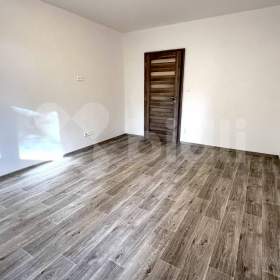 Foto inzerátu Pronjem bytu 3+1 v České Budějovice, Pražské Předměstí