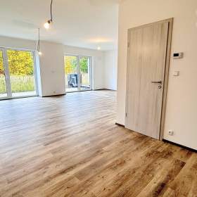 Foto inzerátu Prodej novostavby 4kk s garáží, 166 m2, zahrada 363 m2, Velké Chvalovice