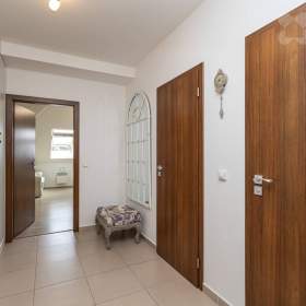 Foto inzerátu Pronájem bytu 2+kk, Na Plzeňce, Praha 5 - Smíchov, v domě s výtahem.