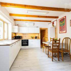 Foto inzerátu Zemědělská usedlost, RD 5+1, pozemek 160 435 m2, Polerady u Prahy